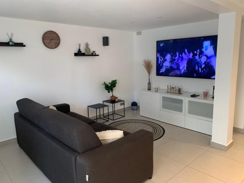 Auberge Appartement Ormesson Sur Marne / Sucy En Brie Ngoại thất bức ảnh